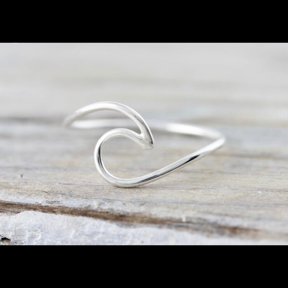Silver sterling ring wave